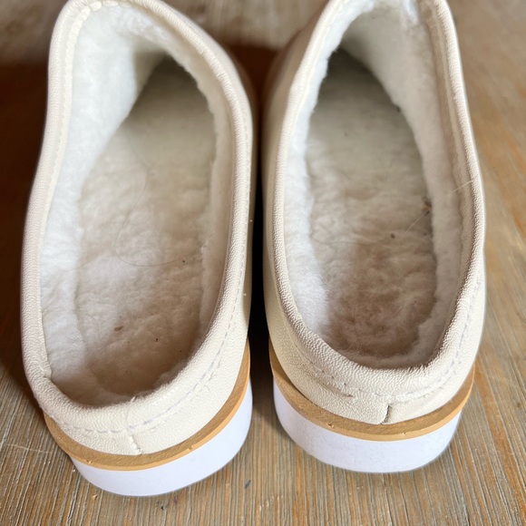 Fiero White Leather Slippers - Picture 3 of 4